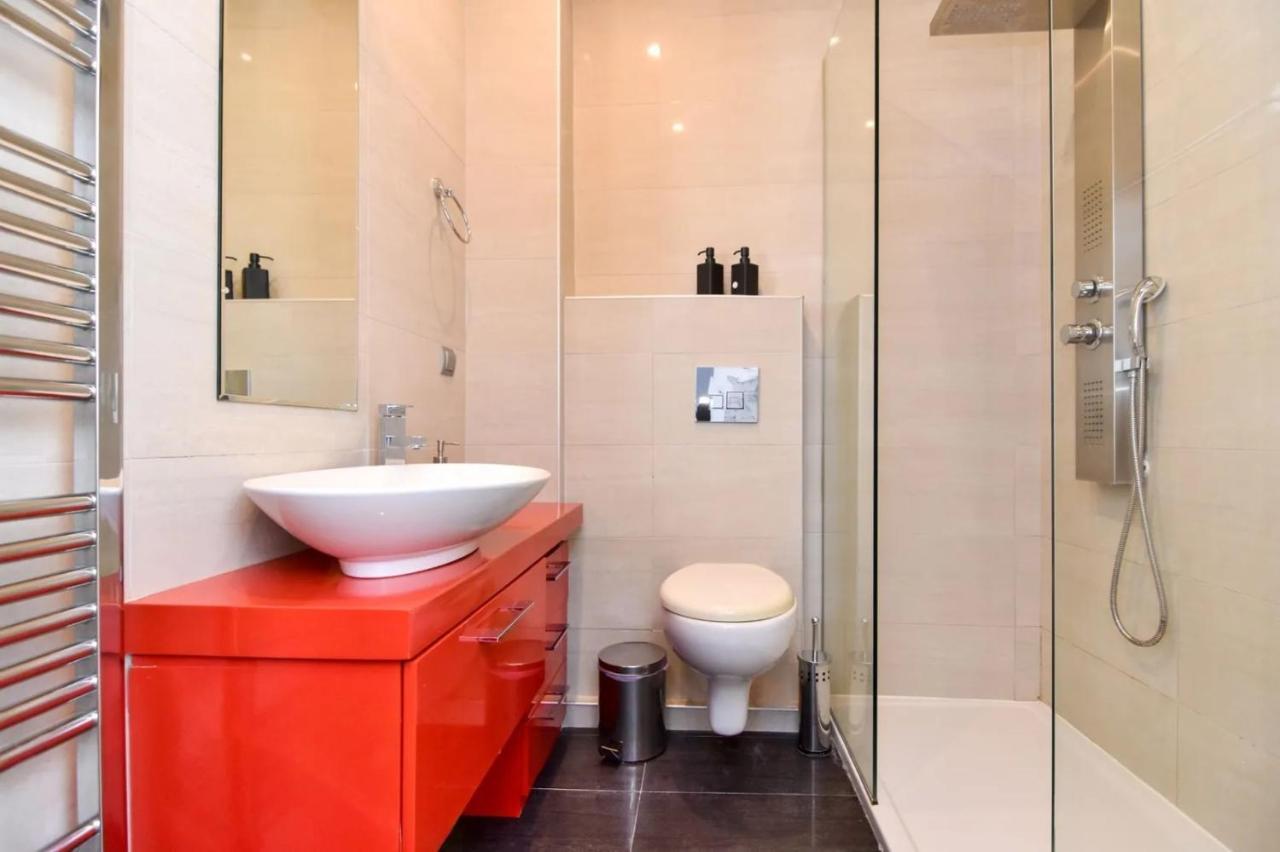 Excellent Apartment Luxuriously Renovated Larissa Luaran gambar